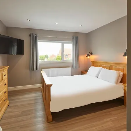 בית נופש Host & - The Old Jail Barber's Shop Seamer