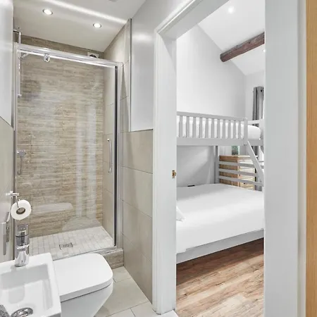 Host & - The Old Jail Barber's Shop Seamer